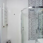 Prime Apartment *