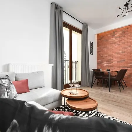 Prime Apartment *