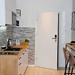 Prime Apartment *